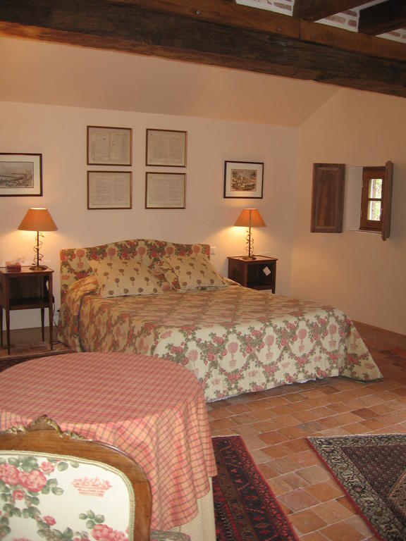 Bed and Breakfast Les Vieux Guays Cerdon  Zimmer foto