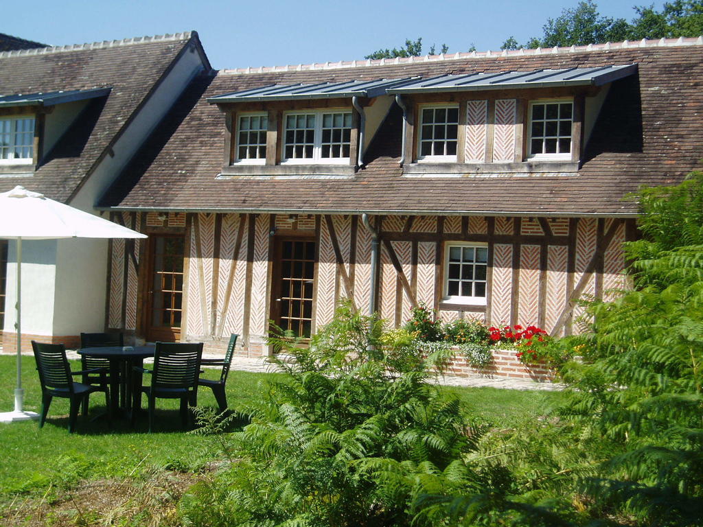 Bed and Breakfast Les Vieux Guays Cerdon  Zimmer foto