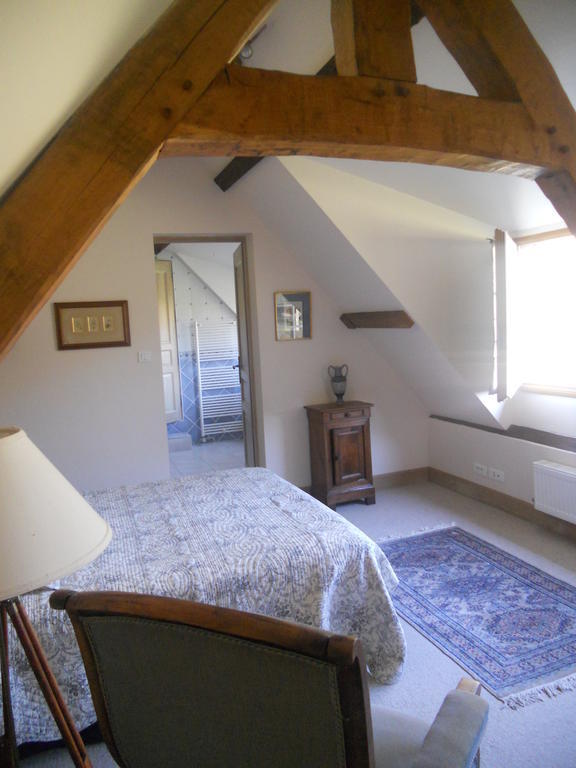 Bed and Breakfast Les Vieux Guays Cerdon  Zimmer foto