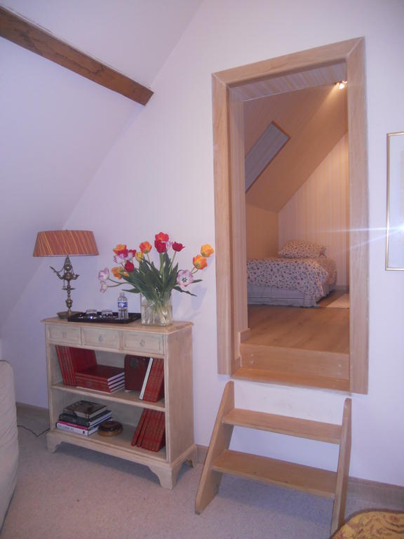 Bed and Breakfast Les Vieux Guays Cerdon  Zimmer foto